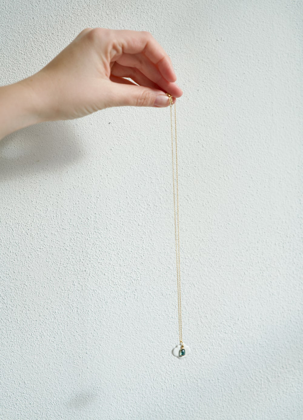 Collana Sisu Shine Creative Bloom ceramiche e gioielli con un'anima mantra da indossare