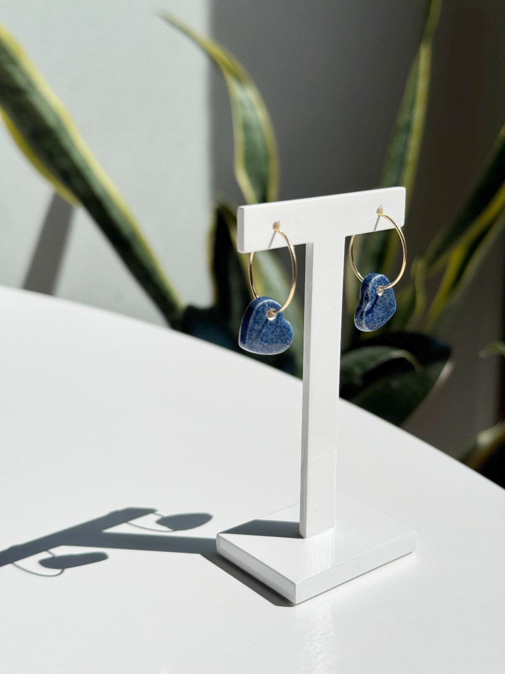 Orecchini Nunchi gold Creative Bloom ceramiche e gioielli con un'anima mantra da indossare