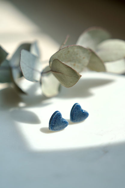 Orecchini Nunchi lobo Creative Bloom Rose Quarz indossati ceramiche e gioielli con un'anima mantra da indossare