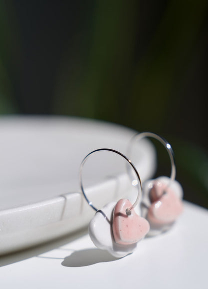 Orecchinin Sisu Nunchi duo silver Creative Bloom ceramiche e gioielli con un'anima mantra da indossare