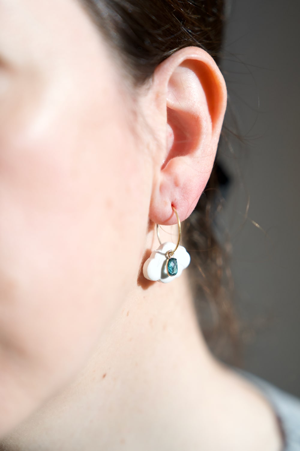 Orecchini Sisu Shine Creative Bloom ceramiche e gioielli con un'anima mantra da indossare