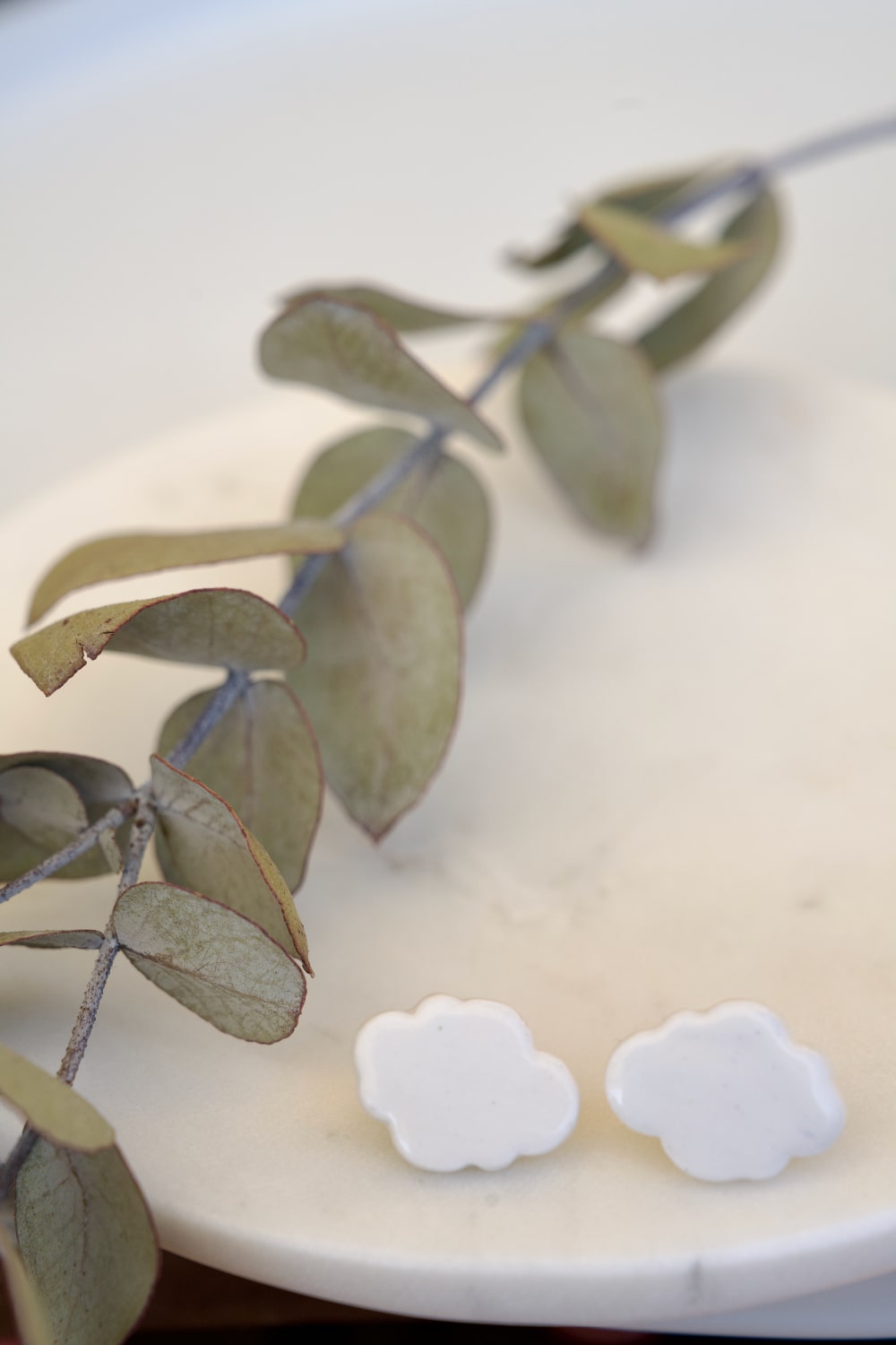 Orecchini Sisu lobo Creative Bloom ceramiche e gioielli con un'anima mantra da indossare